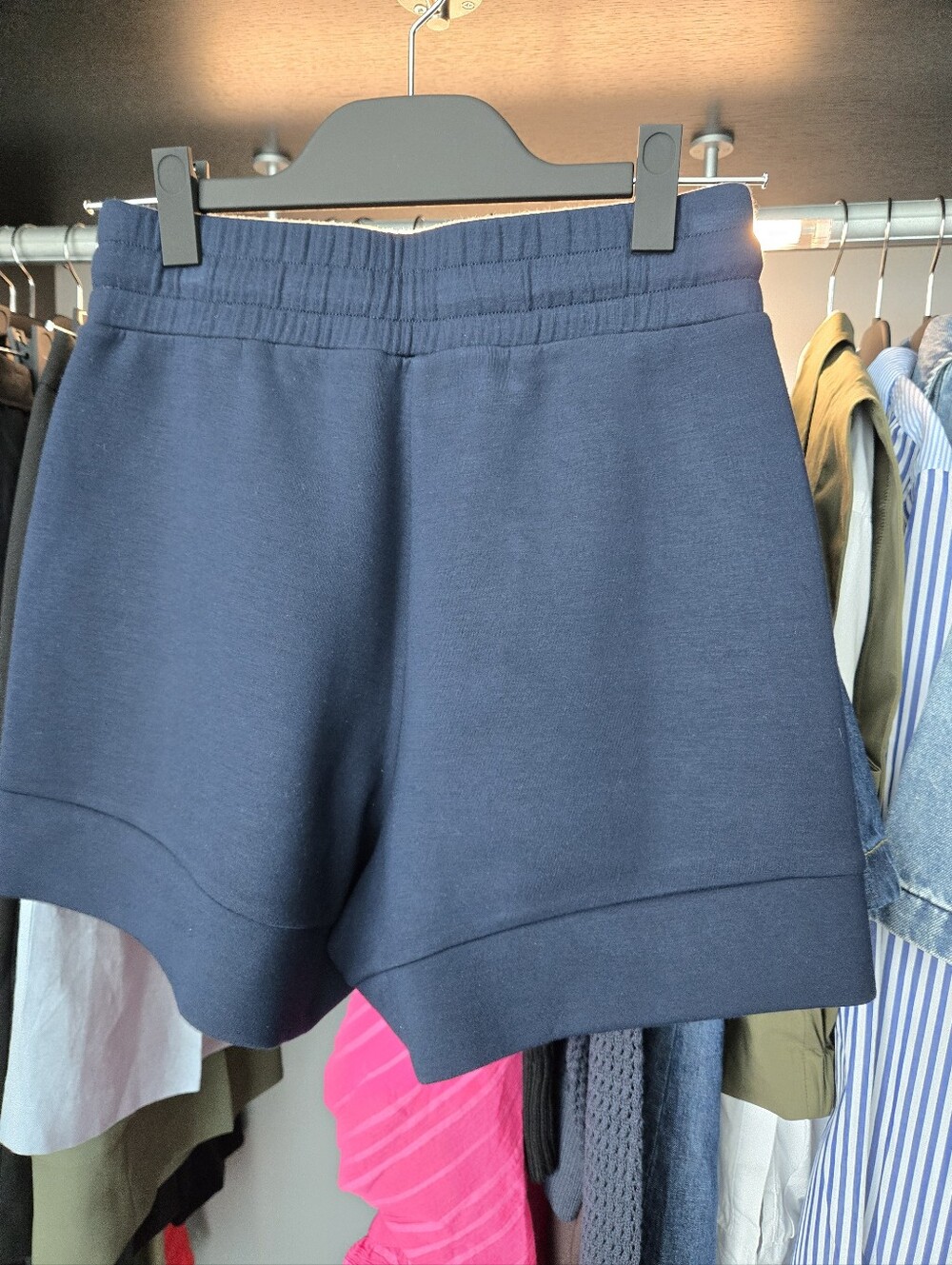 Varley Navy Drawcord Athletic Shorts - Picture 5 of 7